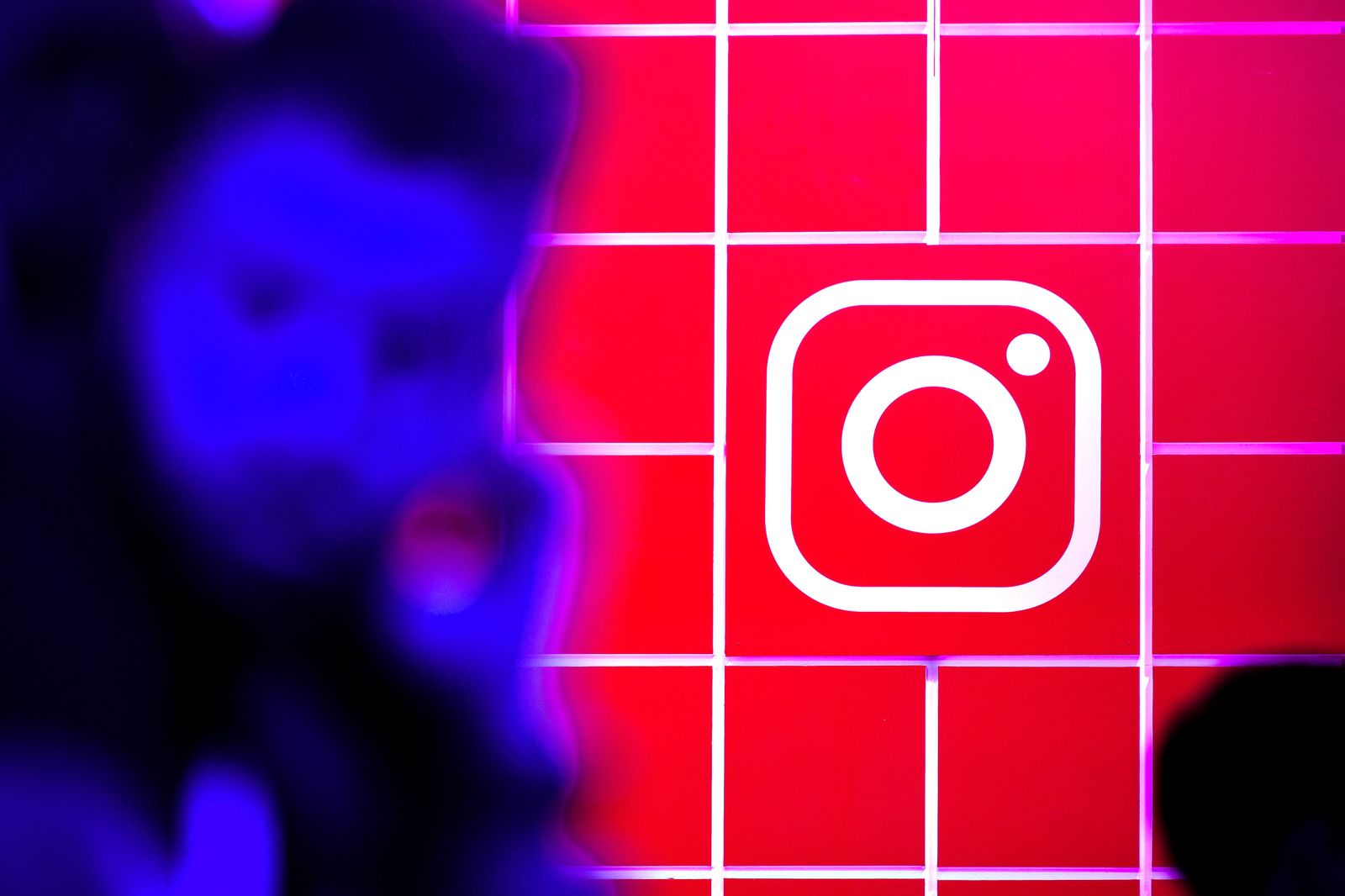 Instagram suspende temporalmente a Kanye West por "acoso" en la red