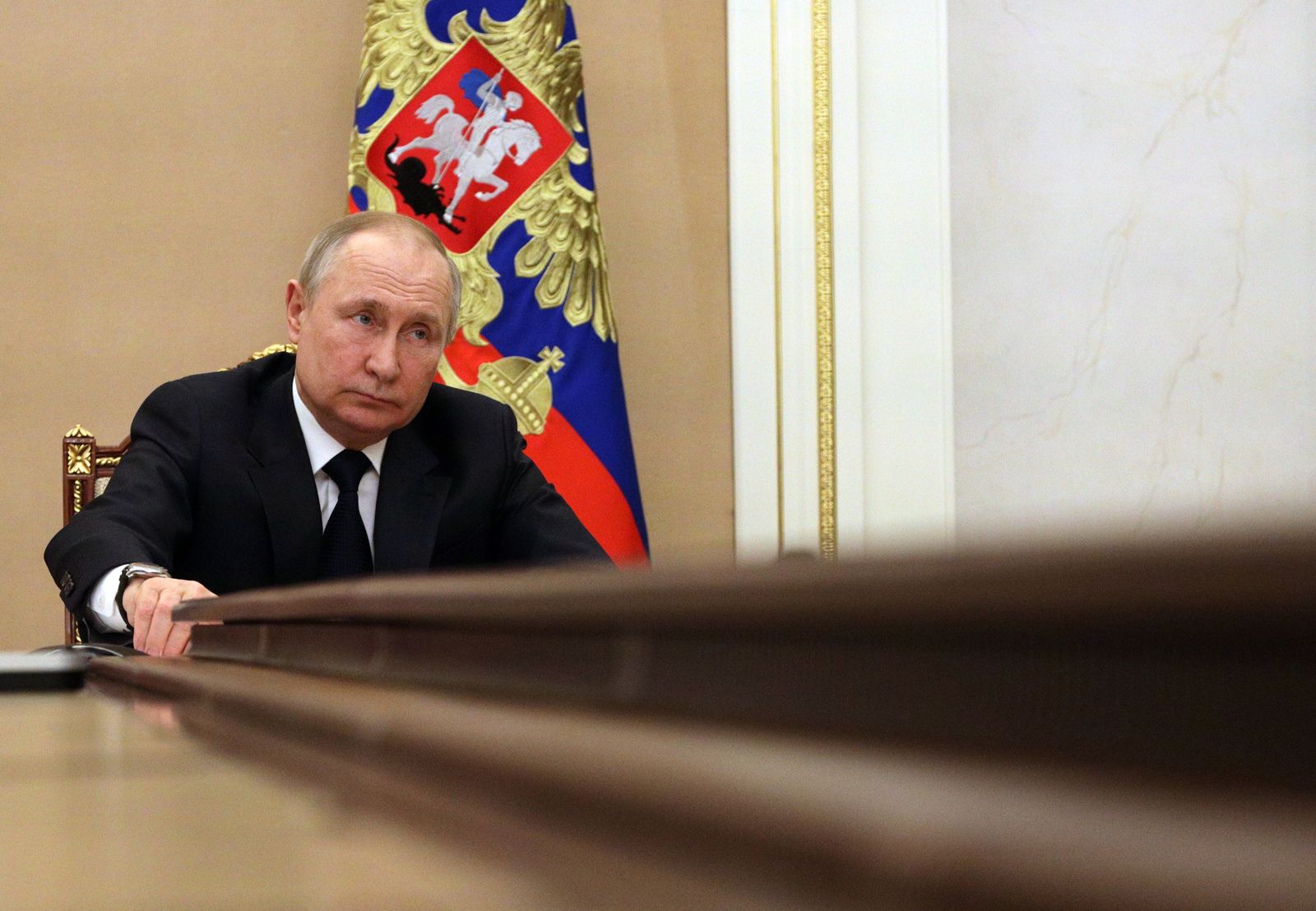 Rusia da un ultimátum a fuerzas ucranianas para que abandonen Mariúpol mañana