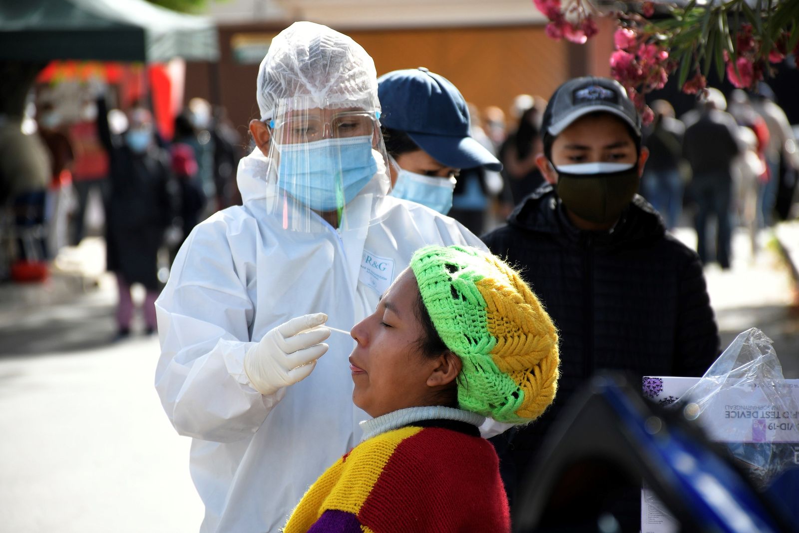 Bolivia reporta 261 nuevos contagios por la covid-19 y ningún fallecido