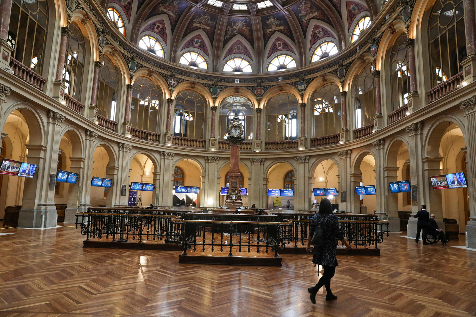 Vista general del Palacio de la Bolsa